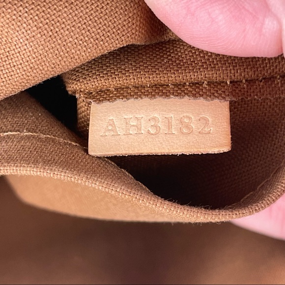 ♥️Louis Vuitton Tivoli PM Monogram LV Bag♥️ - Picture 13 of 13